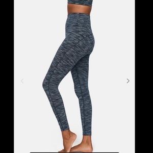 Outdoor Voices FreeForm 7/8 Hi-Rise Leggings